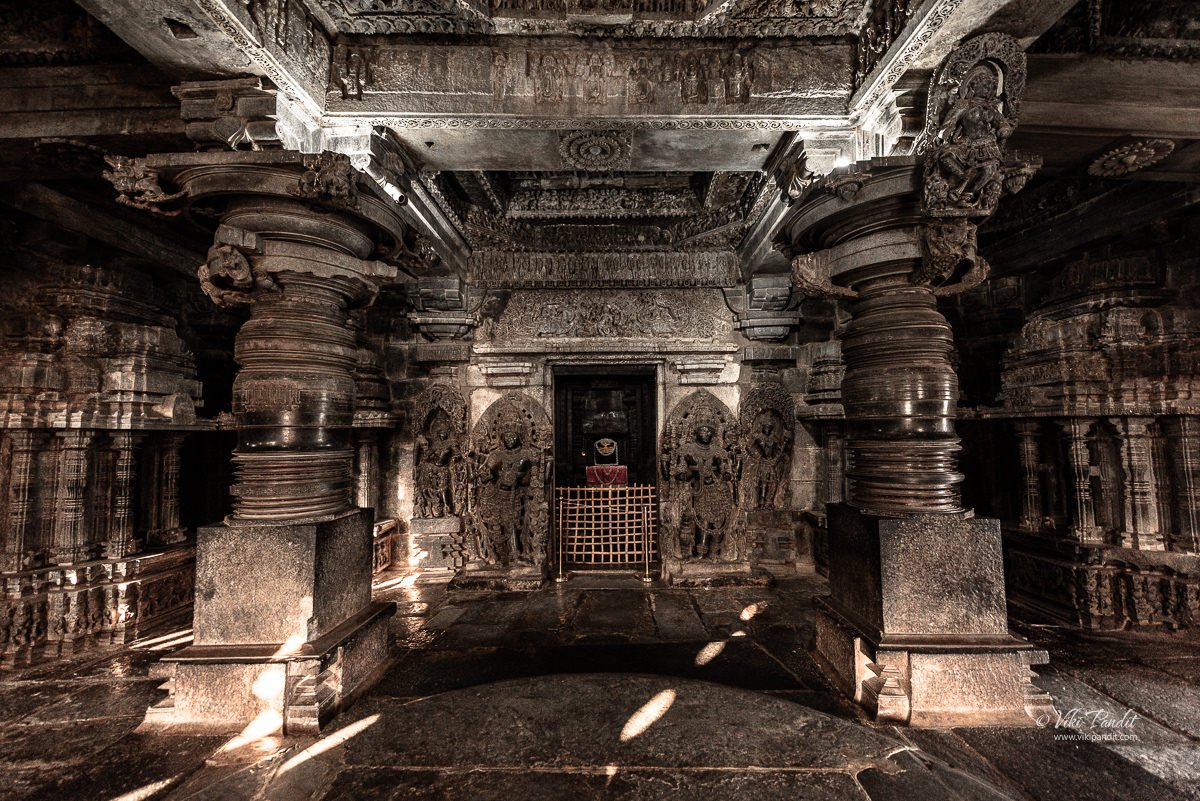 Shivalinga inside the Hoysaleshwara Temple