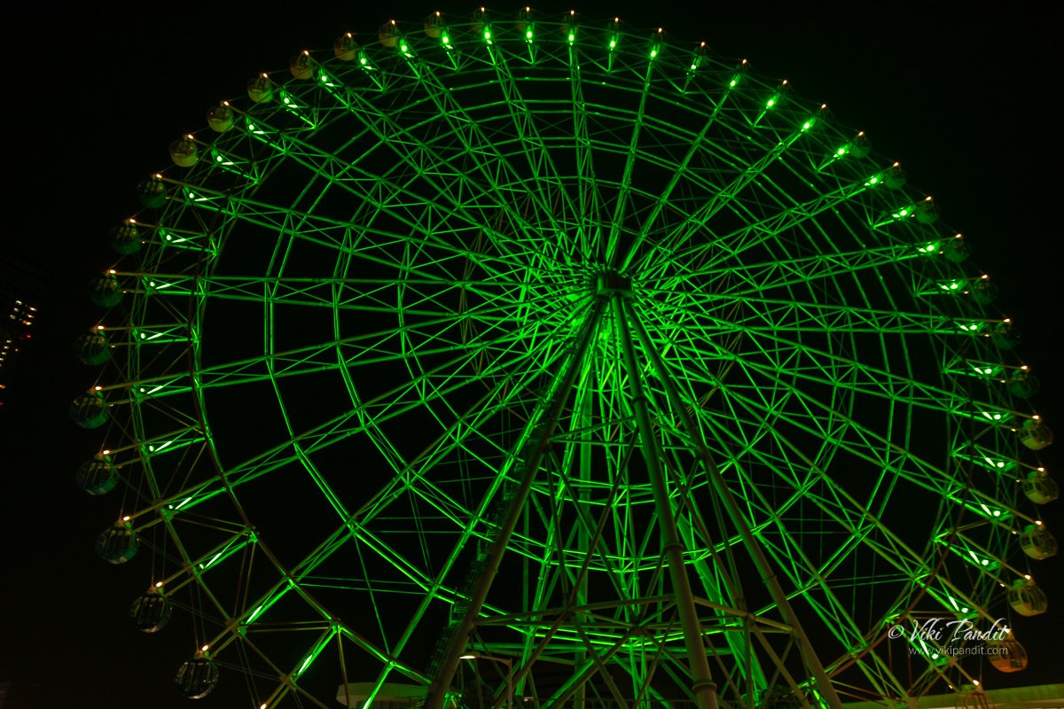 Ferris Wheel at Rinku Town