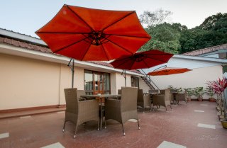 Cafe Hotel Golden Crescent Cafe Hotel Golden Crescent