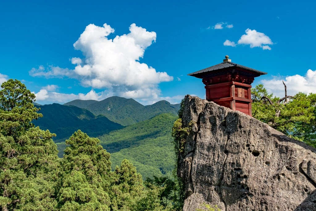 Hike to Yamadera Temple